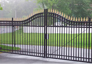 commercial fence company