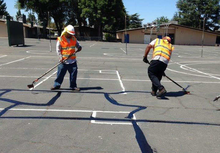 service-sealcoat1 (1) Sealing surface preparation